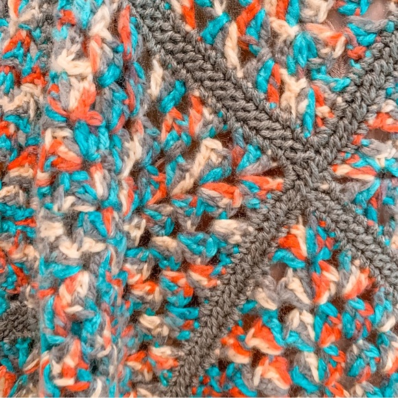 Granny Square Crochet Handmade Knit Shawl Cape Poncho Boho Festival Hippie - Picture 8 of 11